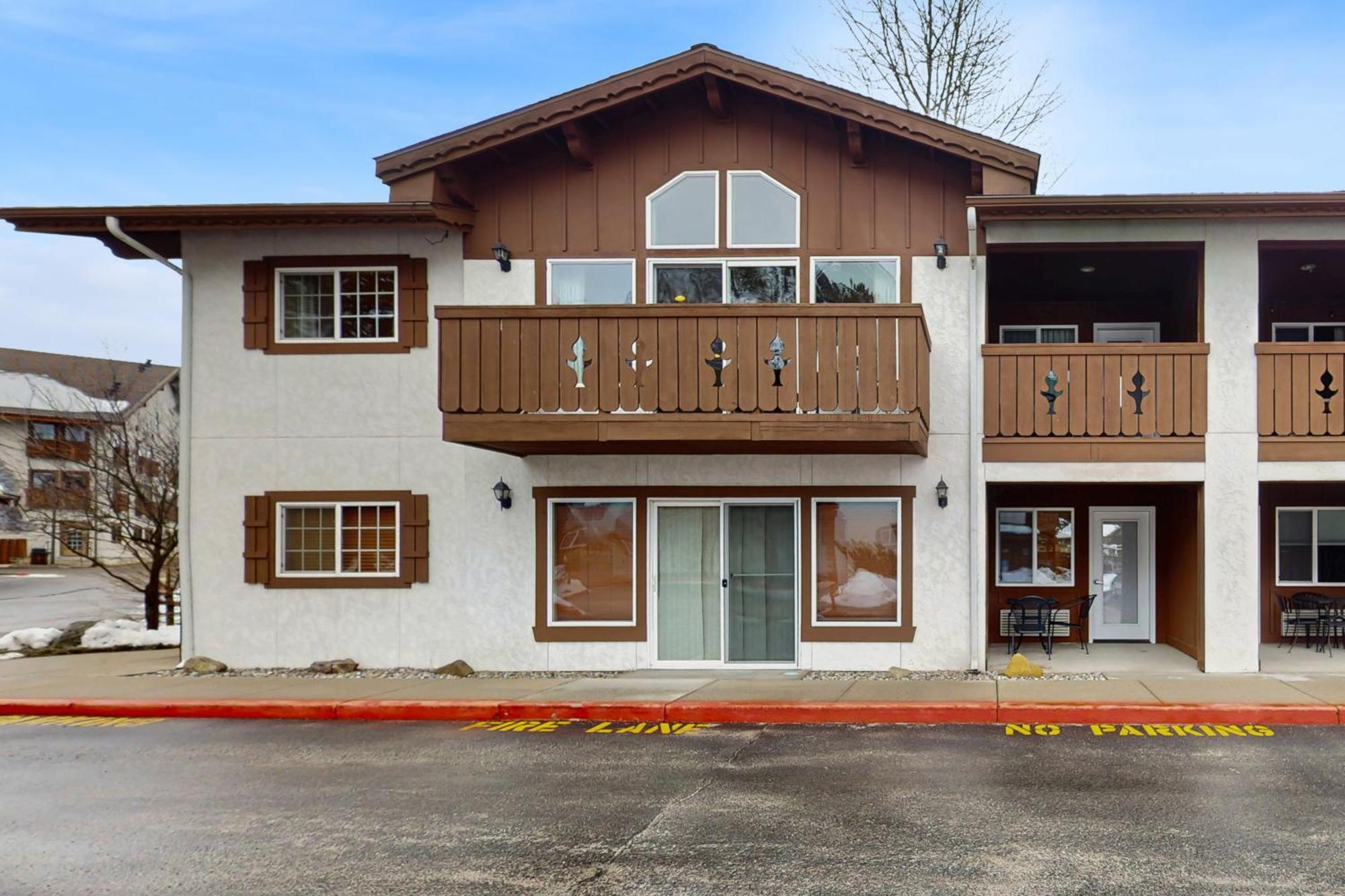 Icicle Village Resort 402: Juniper Studio Leavenworth Exterior photo